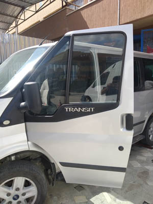 FORD TRANSİT SOL ÖN KAPI